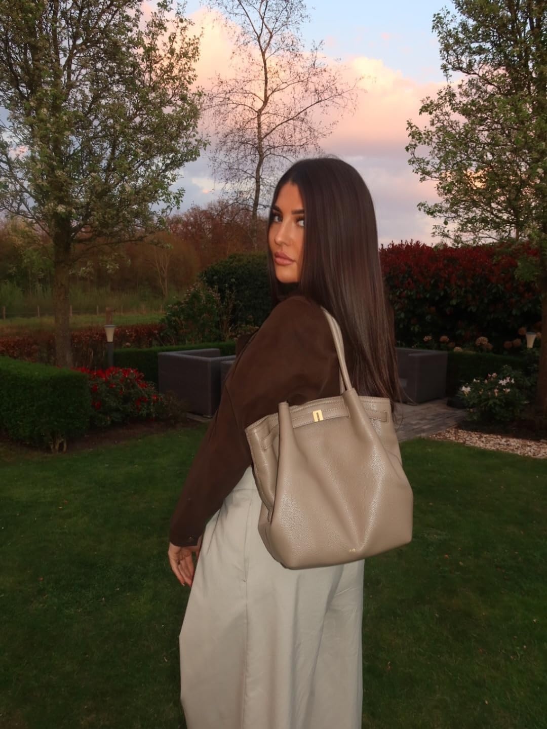image:imageJW PEI Womens Hana Column Tote BagTaupe