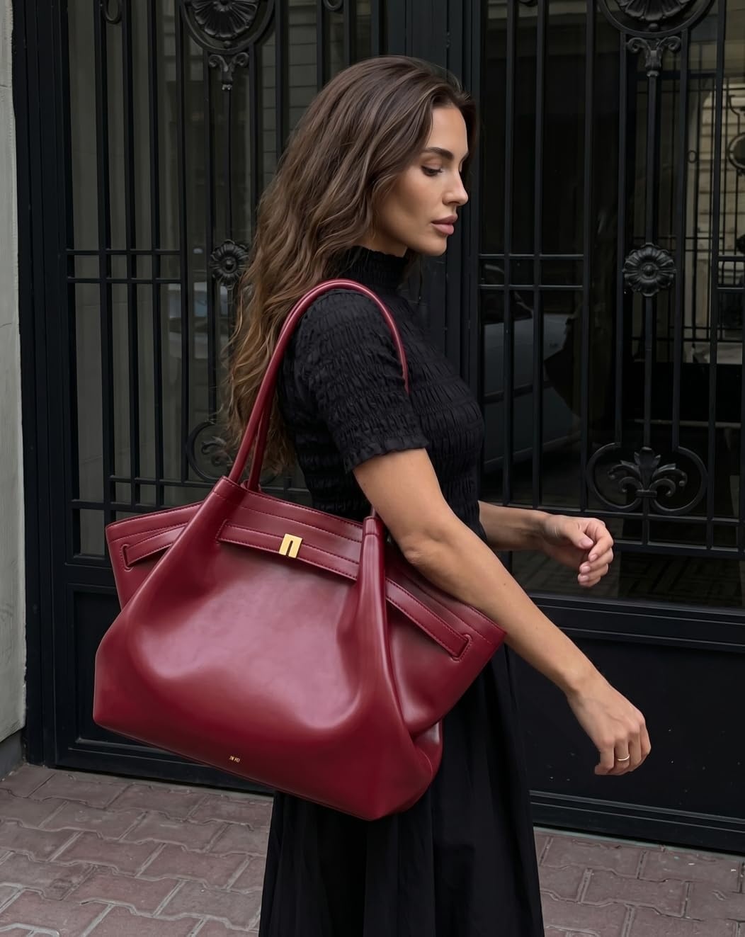 image:imageJW PEI Womens Hana Large Tote BagClaret
